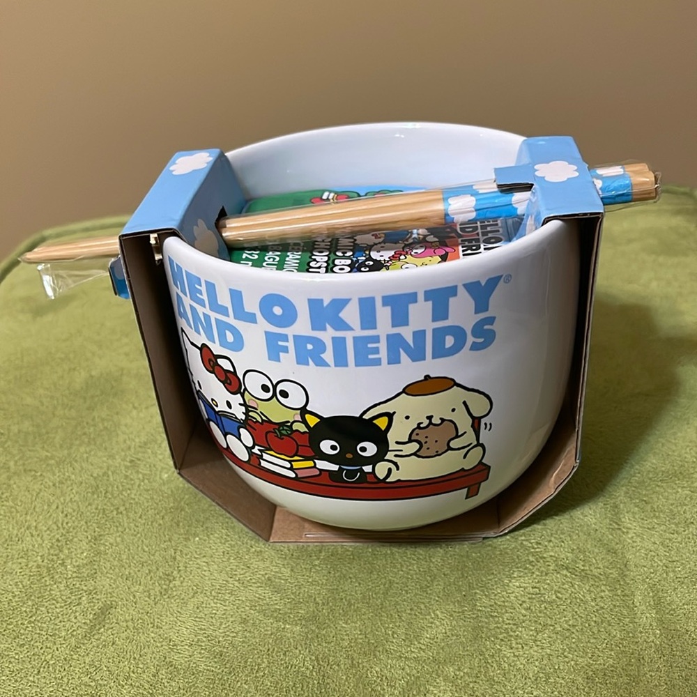 Hello Kitty and Friends Ceramic Bowl With Chopsticks